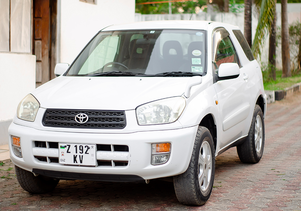 TOYOTA RAV4 3 DOORS FOR HIRE, TOYOTA RAV4 3 DOORS FOR RENT